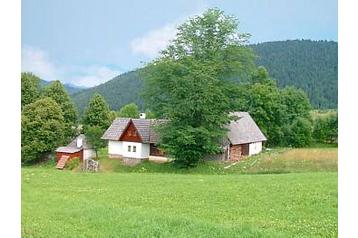 Słowacja Chata Wielkie Borowe / Veľké Borové, Zewnątrz